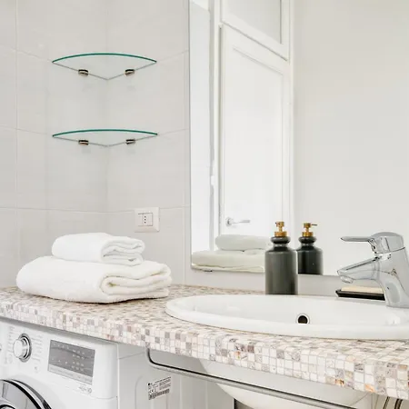 Just Urban - 1-br Flat In Porta Romana - Duomo 6 Min M3 * ميلان