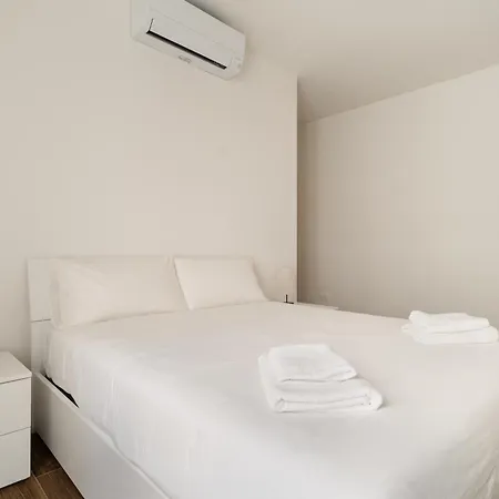 Apartamento Porta Venezia-corso Buenos Aires - Moderno Trilocale *