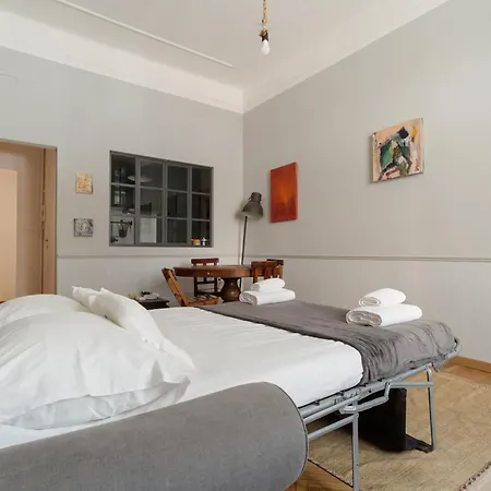 Guesthost - Spacious X6 Steps From Mm4 * ميلان