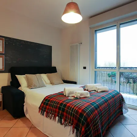 Garage Included, Bright With Terrace شقة