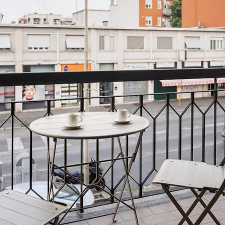 New - 2br - 2 Baths - A-c - M2 Cimiano - Bus 53 شقة *
