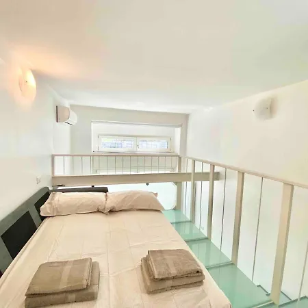 Loft In The Center - Metro - 12 Beds * Milano