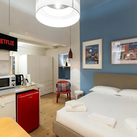아파트 Superstay - Ticinese 50, Navigli & Duomo 밀라노