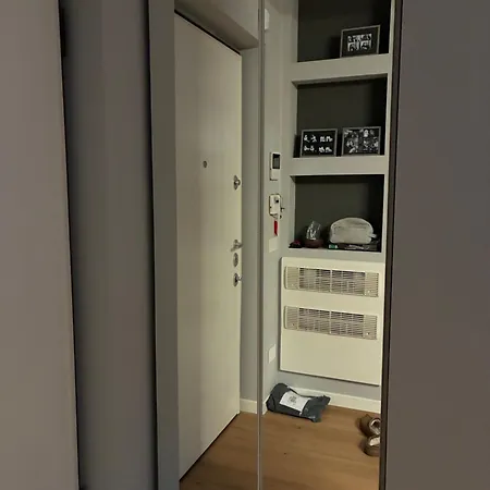 Stylish Modern 2-bedroom In Mediolan