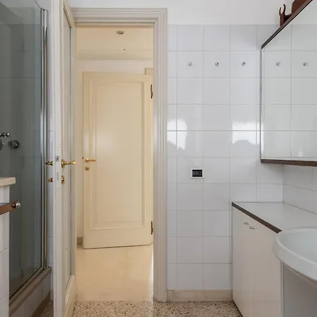 شقة Spacious Liberty - Floor