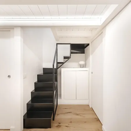 Easylife - - Varese 8 - Brera ميلان