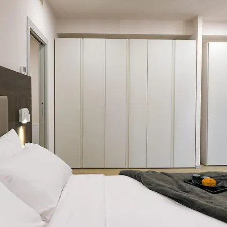 Апартаменты Cozy In Near Porta Romana Italy Милан