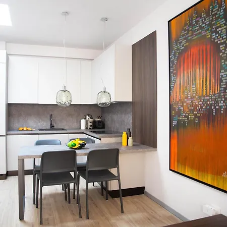 Apartamento Modern In Near Porta Romana Balcony