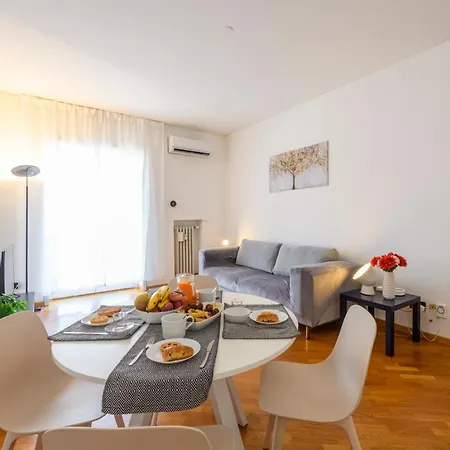Appartement Mussi, 10 - Between Citylife And Sempione Milan