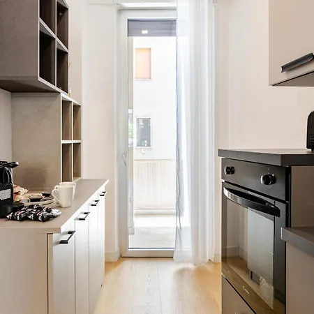 شقة - Two-bedroom Near Duomo