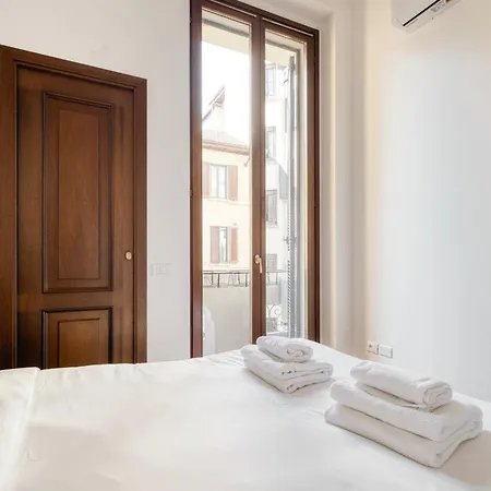Bright 20 Min From Duomo-m4 Dateo 아파트 *