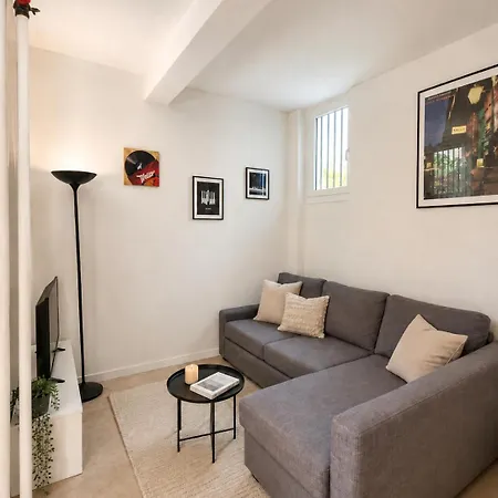 Apartamento Strategic & Large With Self Check In - Fondazione Prada, With Ac, Wifi, Washing Machine