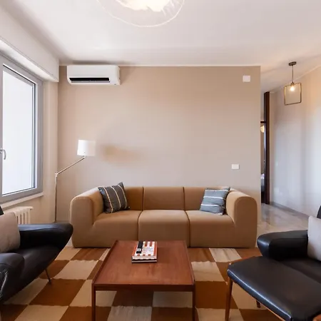 Appartement Skyline View - Design - Bicocca Metro *