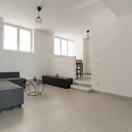 Guesthost - Comfy X4 Tolstoj Mm4 * Milaan