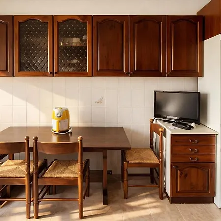Loreto - Citta Studi Near M2 With Wifi And Ac شقة *