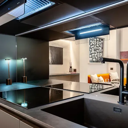 Stayeasy Rosales3 - Metro And Parking * Milan
