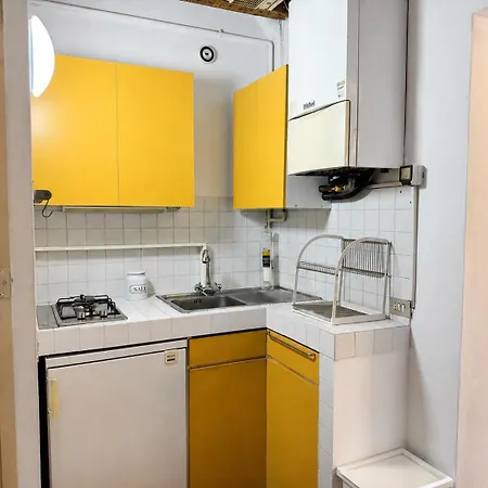 Navigli Art Apartment- M2 Porta Genova * Milaan