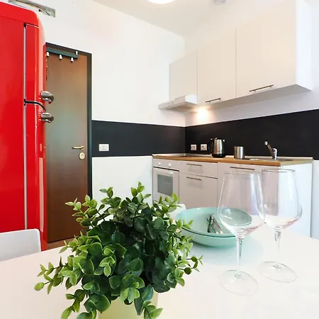 Contempora - Modern 1-bedroom For 4 - Citylife & Fiera شقة *