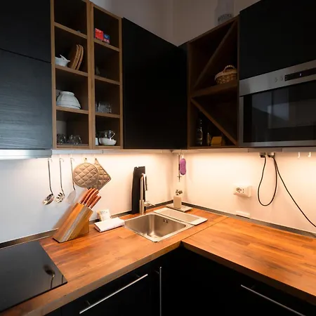 Elegant Navigli View Loft