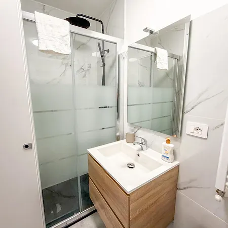 Accogliente Loft Su Due Livelli A - Metro M1 Διαμέρισμα
