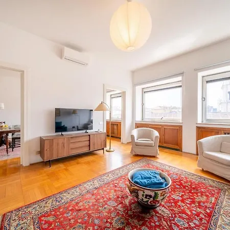 شقة Intrho - Casa Torino 64 Elegant For 10 ميلان