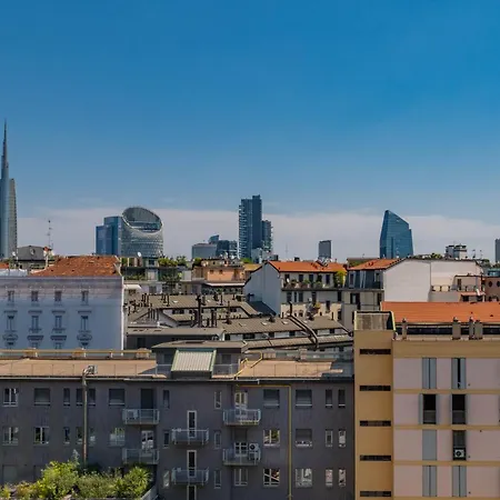 Brera Sky Loft - Center - Skyline View & Metro *