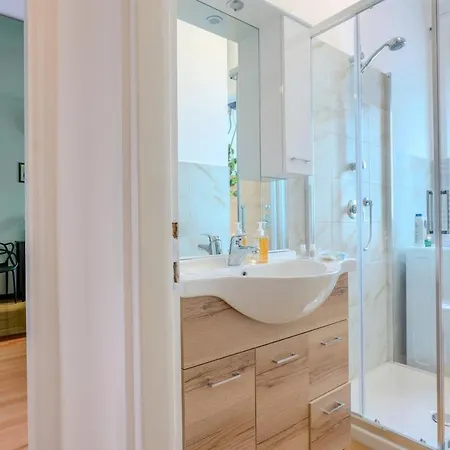 Apartamento In Porta Romana, Garage, Ac, Wifi Milão