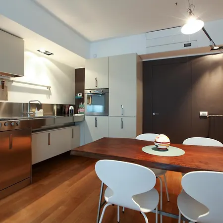Appartamento Isola Design Townhouse On 3 Levels, Terrace, Garage