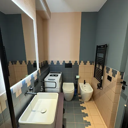 Appartamento Moderno Monolocale Con Balcone E Parcheggio 207 Milano