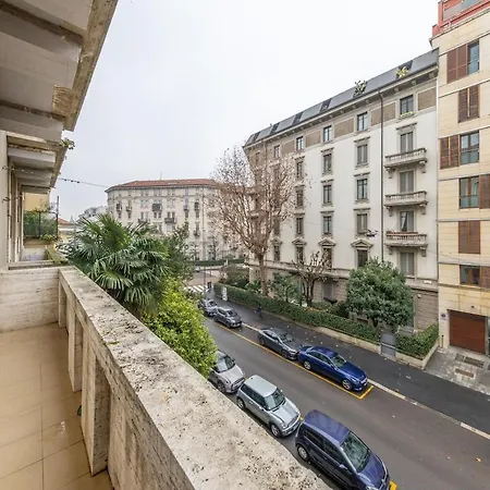 Luxury Flat Crocetta 2 Stops From Duomo, Ac شقة
