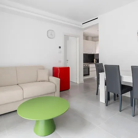 Apartamento Urban Private Garden & 2 Min Station