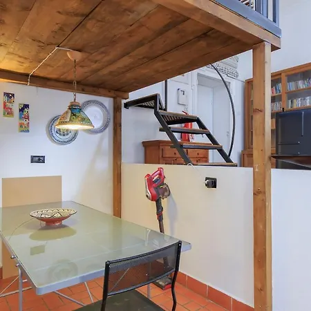 Apartman Xenia - 2 In Via Pollaiuolo 4 *