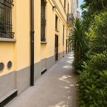 Comfort Two-bedroom - Viale Umbria, Porta Romana Milão