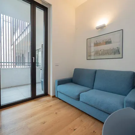 Xenia - 2-room In Via Cecchi 18 Μιλάνο