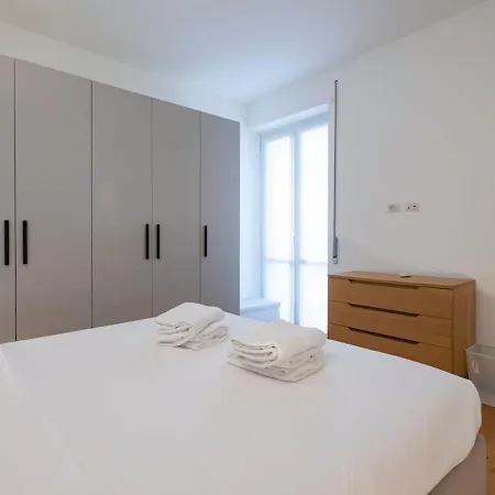 Xenia - 2 In Via Breno 1 Apartman Milánó
