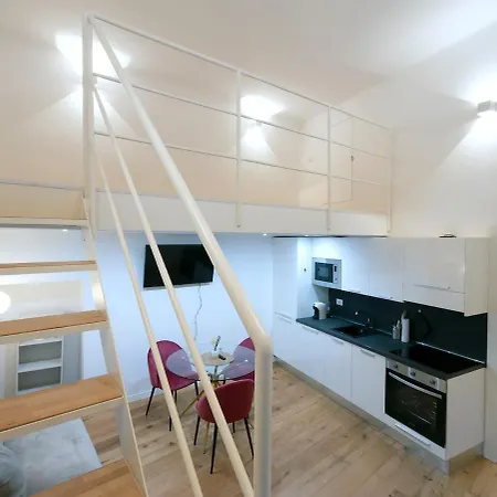 Appartamento Xenia - 2 In Via Nino Bixio 6 *