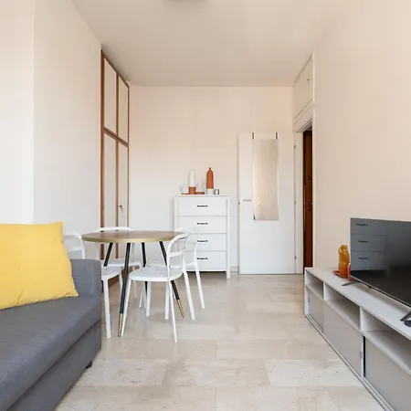 Apartamento Guesthost - Comfy Porta Venezia Mm1 Milão