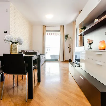 Vivimihome-bicocca Comfort With Garage Milão