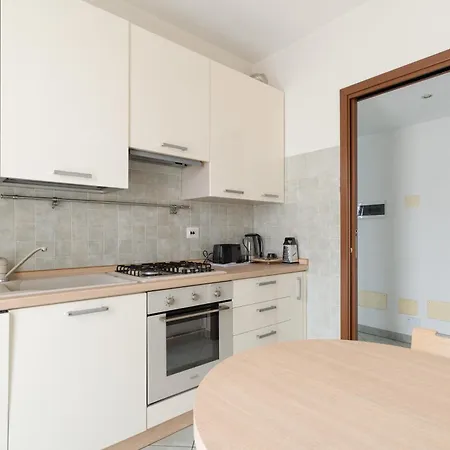 Apartman Guesthost - Comfy Flat X4 Near Abbiategrasso Mm2