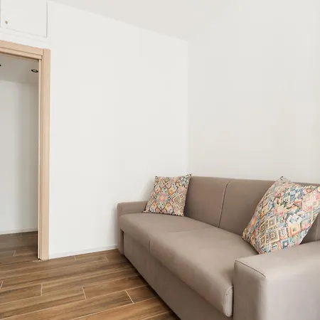 Porta Venezia-corso Buenos Aires - Moderno Trilocale Apartamento *