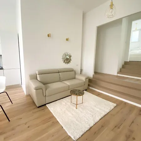 Citylife Designer - 75m2 - Near Metro *