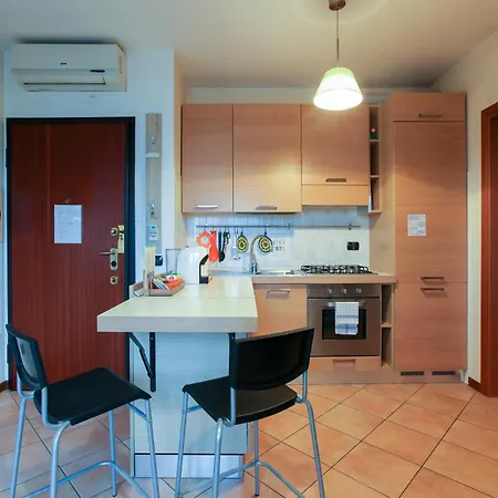 شقة Garage Included, Bright With Terrace