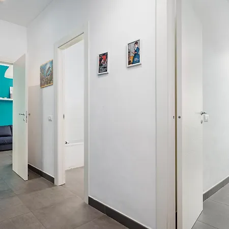 شقة New - 2br - 2 Baths - A-c - M2 Cimiano - Bus 53