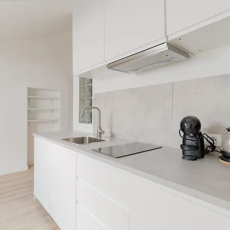 Appartamento Guesthost - Cozy Near Porta Romana *