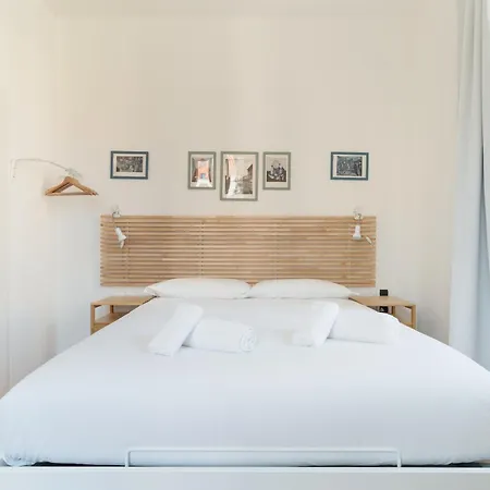 Guesthost - Spacious Flat X6 Porta Venezia Mm1 شقة *