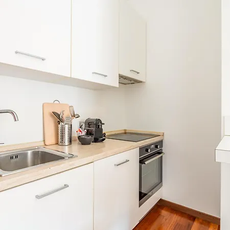 Apartamento Porta Nuova's Nest - A Stone's Throw From Milão