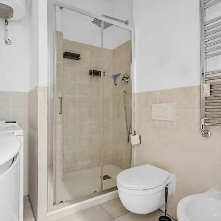 Modern With Air Conditioning Appartement Milaan