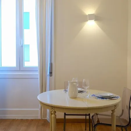 Bertacchi Authentic - Navigli And Bocconi * ميلان