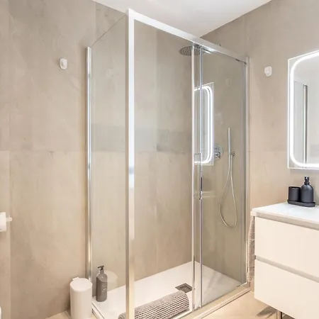 Luxury House In Carlo De Angeli 115 Mq Appartamento