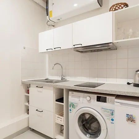 Apartamento Guesthost - Cozy Monumentale M5 & Chinatown Milão